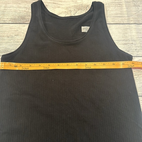 Women’s Athleta black ribbed tank size S - Picture 5 of 9